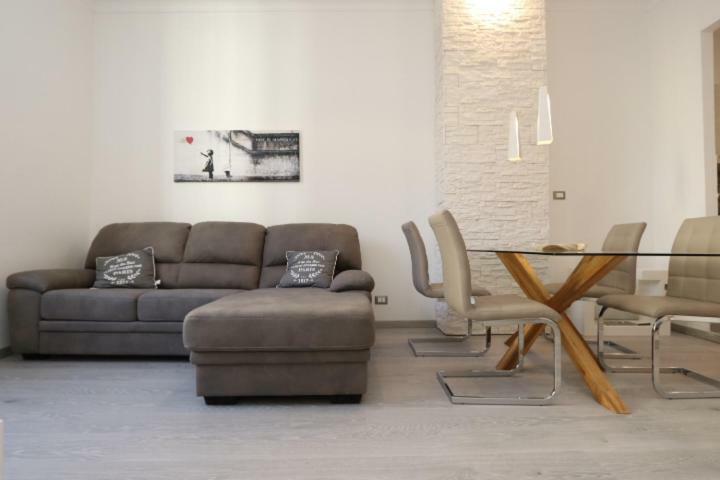 Exclusive Apt Really Downtown - Free Private Parking Included! Genoa Ngoại thất bức ảnh
