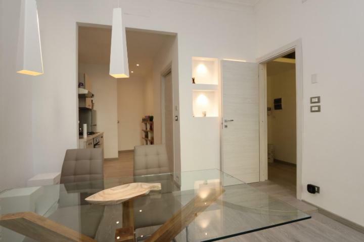 Exclusive Apt Really Downtown - Free Private Parking Included! Genoa Ngoại thất bức ảnh